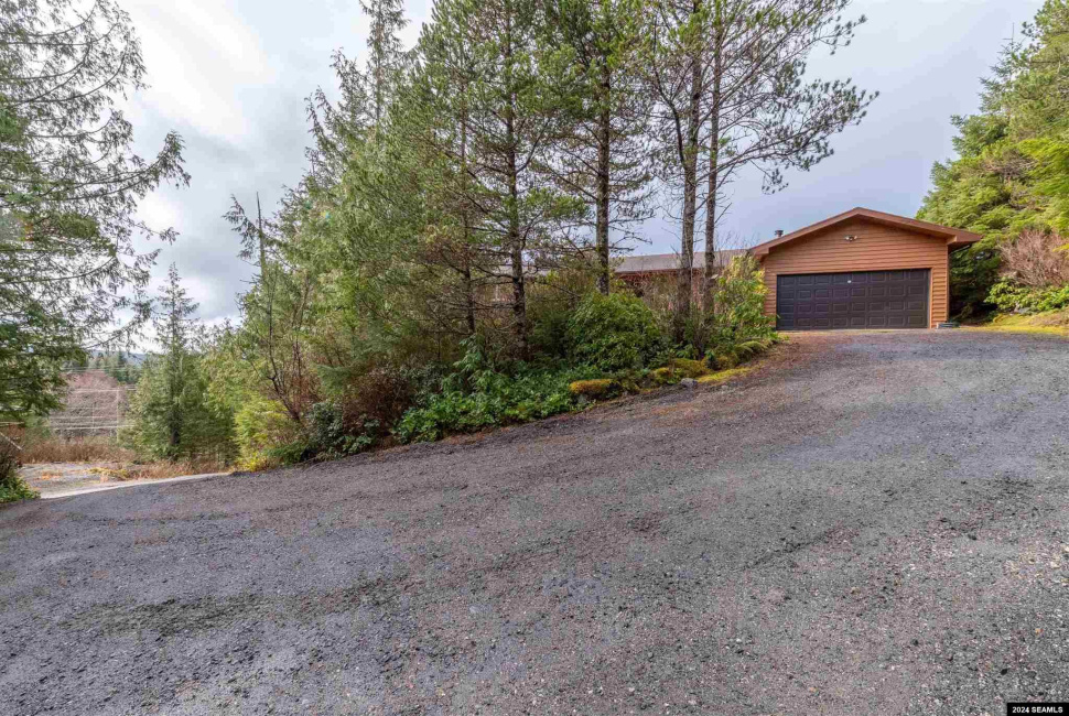 12676 Tongass Hwy., Ketchikan, 99901-9629, 3 Bedrooms Bedrooms, ,2 BathroomsBathrooms,Single Family,Residential,Tongass Hwy.,24172
